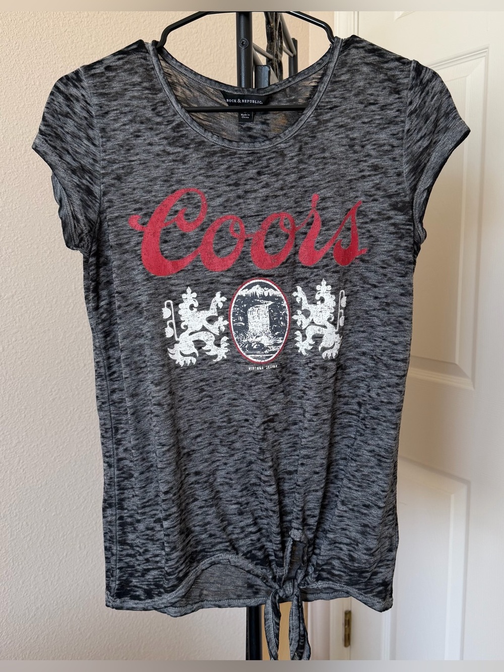 RARE Rock & Republic Coors womens S gray burnout tie-front top grunge punk skate